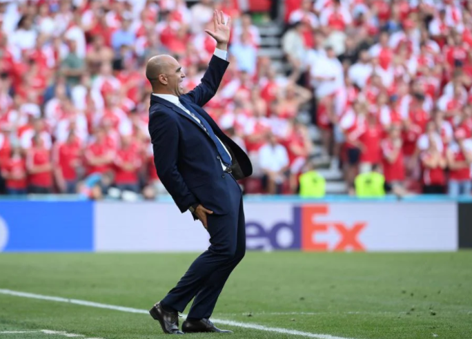 爱游戏-包含德布劳内赛事官方发布问鼎冠军新规，MAD争议不断！的词条