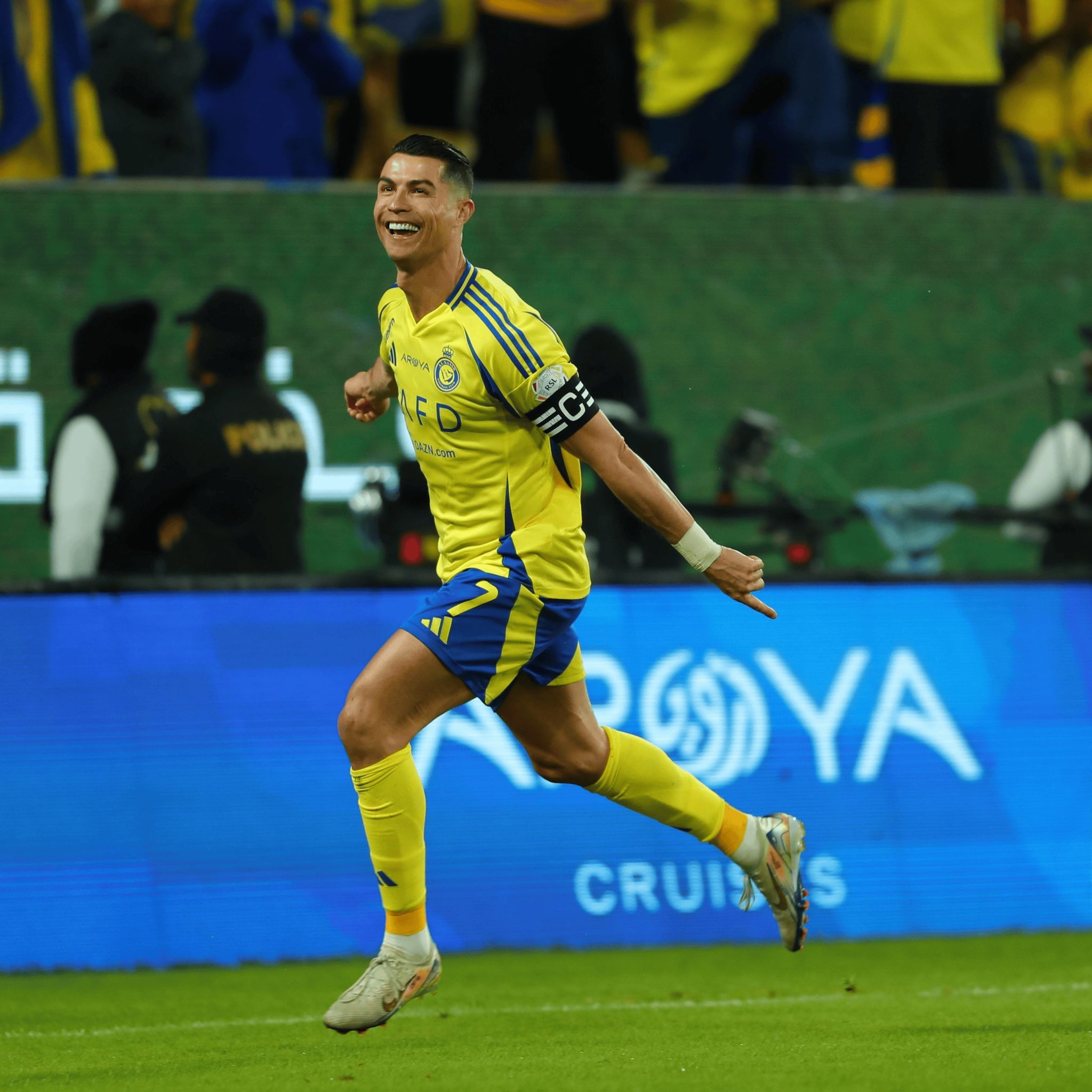 C罗新星回归赛场表现惊艳,篮网未来可期!的简单介绍 C罗新星回归赛场表现惊艳,篮网未来可期!的简单介绍