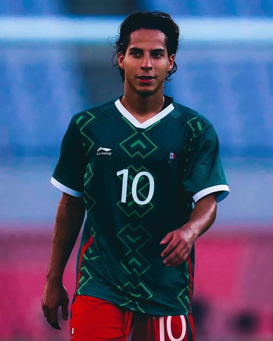 关于Ning连续十场比赛得分超过大胜，C9挑战极限！的信息